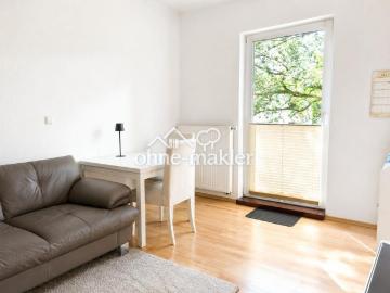 Charmante Altbauwohnung mit modernem Komfort und Balkon