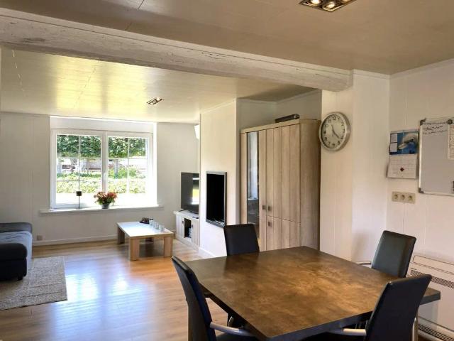 CHARMANTE ALLEENSTAANDE WONING MET 3 SLPKS EN TUIN