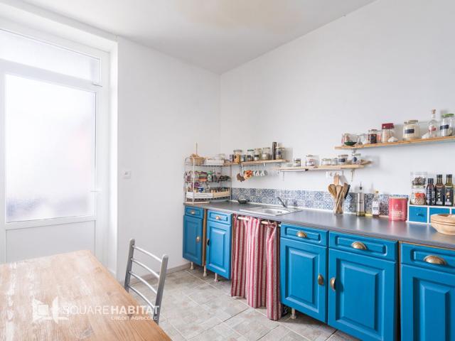 Charmante bâtisse 200m² avec piscine Rochemaure 200m² Rochemaure