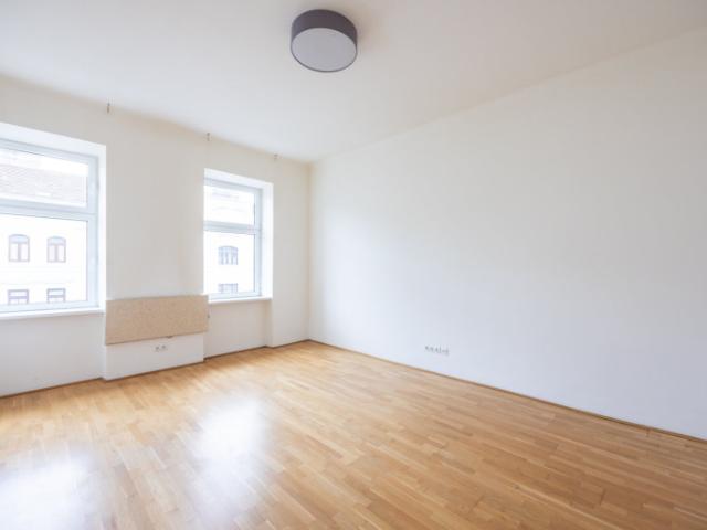 Charmante Garçonnière 28m², 3. Etage, Aufzug, Parkett, U3 Johnstraße. 120.000 € in 1150 Wien!