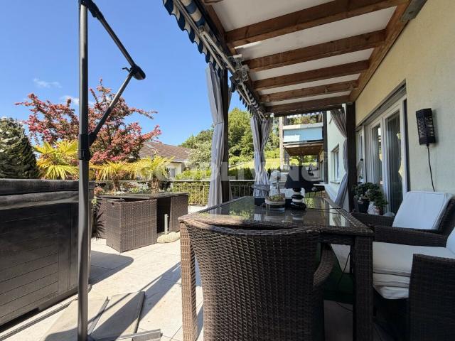 Wohnen mit Perspektiven Garten Terrassenwohnung an begehrter Lage in Greppen
