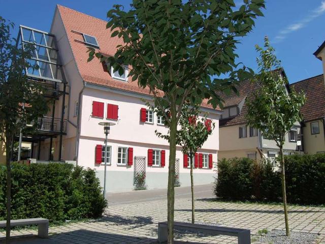Charmante großzügige 2,5 Zi Maisonette Dachwohnung mit Loggia