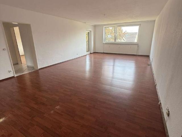 Charmante Großzügige 4 Zimmer Wohnung in zentraler Lage von Herford