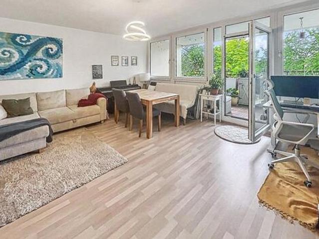 Charmante, gut gepflegte 2 Zimmerwohnung mit Balkon in Nbg Langwa