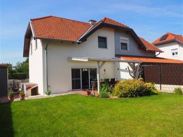 Charmante Doppelhaushälfte in Kottingbrunn mit Garten, Terrasse & moderner Ausstattung!
