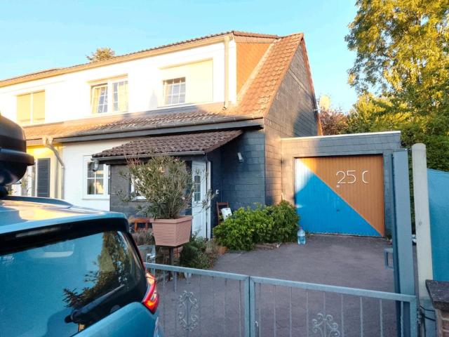 Charmante Doppelhaushälfte in ruhiger Lage Ohne Makler + Garten