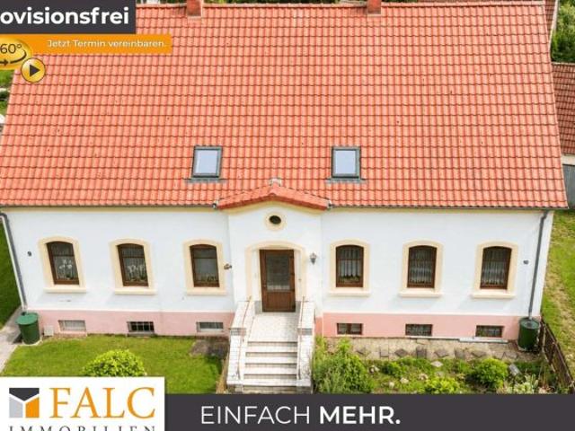 Provisionsfrei. Charmante Doppelhaushälfte mit großem Garten und vielfältigen Entwicklungspotential
