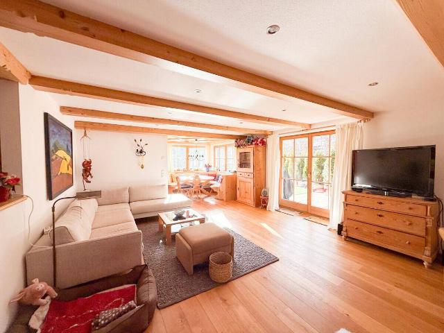 Charmante Dachgeschoßmaisonette mit Kamin in unmittelbarer Nähe zum Skilift in Jochberg