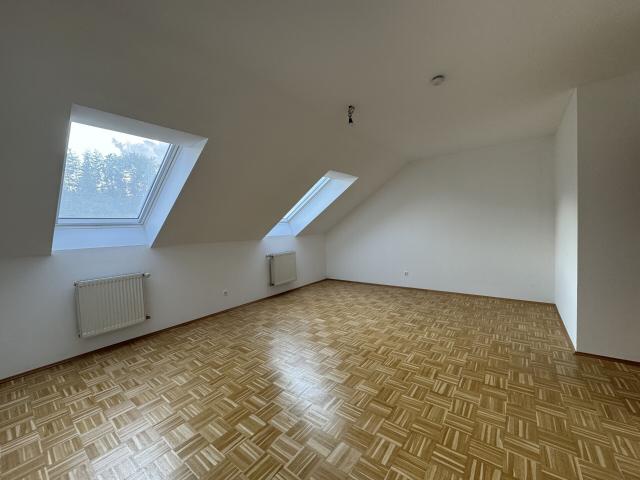 Charmante Dachgeschosswohnung im Wohnhof LKH | 8700 Leoben | Ideale Studentenwohnung