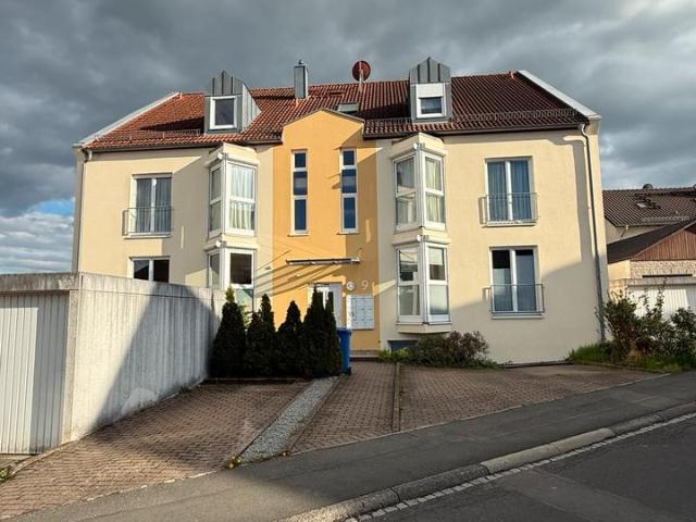 Charmante Dachgeschosswohnung in Kist
