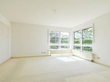 Charmante Dachgeschosswohnung mit 63m² und Tiefgaragenstellplatz