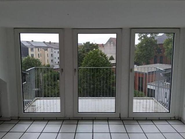 Charmante Dachgeschosswohnung mit Balkon!