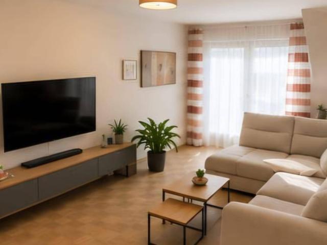Charmante Dachgeschosswohnung mit Grünblick, Carport und modernisiertem Bad in St. Georgen bei Salzburg
