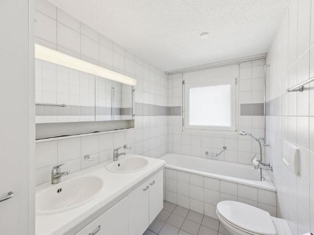 Charmante Dachwohnung jetzt 1 Monat gratis!