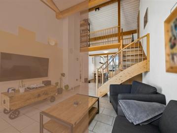 Charmante Duplex Wohnung an zentraler Lage inklusive Einstellhallenparkplatz