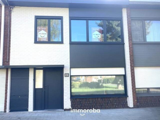 Charmante en gerenoveerde woning te Deinze!
