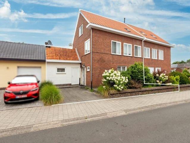 Charmante eengezinswoning met tuin op rustige ligging