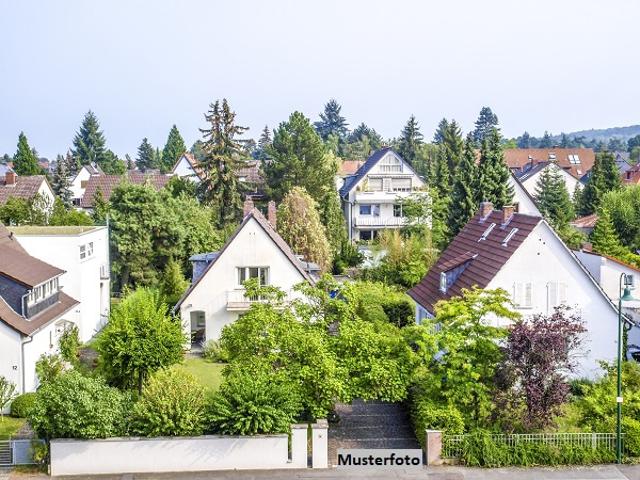 Charmante Einfamilien Doppelhaushälfte mit Garten
