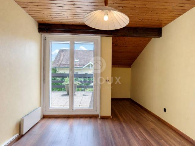 Charmante familienvilla mit garten in einem wohnquartier