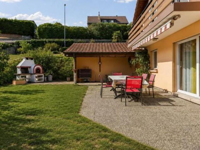 Charmante Familienvilla mit Seeblick in Grandson