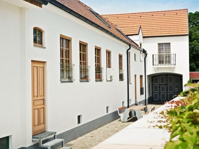 Charmante 2 Zimmer Wohnung mit ca. 55 m² in Weiden am See