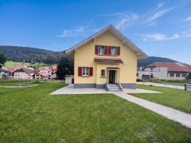 Charmante freistehende Villa von 5,5 Zimmern, mit Garten und Garage