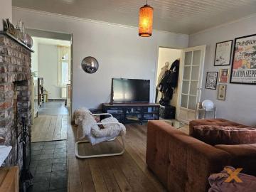 CHARMANTE HALFOPEN BEBOUWING MET GGE EN TUIN