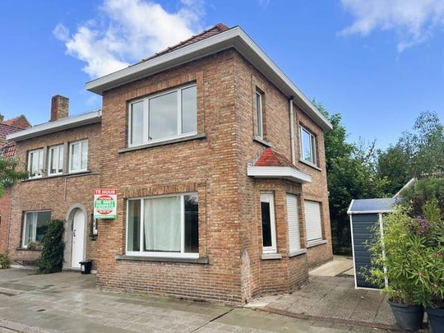 Charmante halfopen woning met 3 slaapkamers