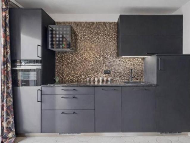 Charmante, helle 2,5 Zimmer Wohnung mit Balkon