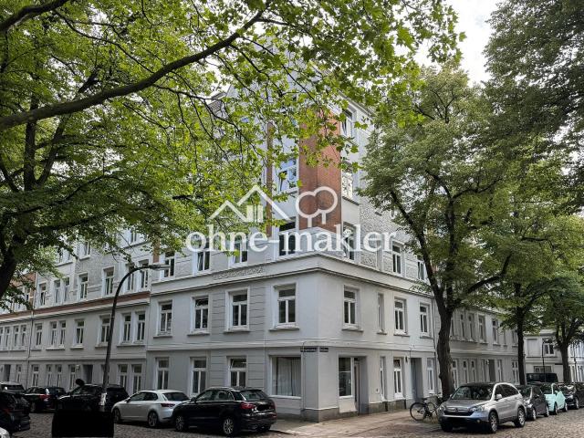Charmante, helle kernsanierte Altbauwohnung im Herzen von Winterhude