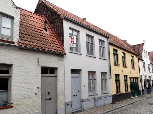 Charmante, instapklare stadswoning met tuintje