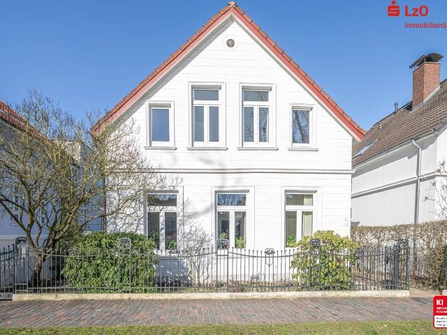 Charmante Oldenburger Hundehütte direkt am Kanal