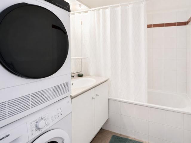 Charmante logement de 10 m² à louer dans un appartement en coliving près de Paris SDN48