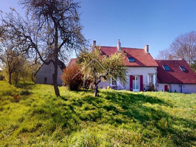 Charmante longère à la campagne avec jardin arboré et dépendances, Franchesse