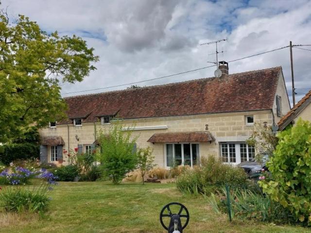 Charmante longère avec piscine à Vallée de Ronsard