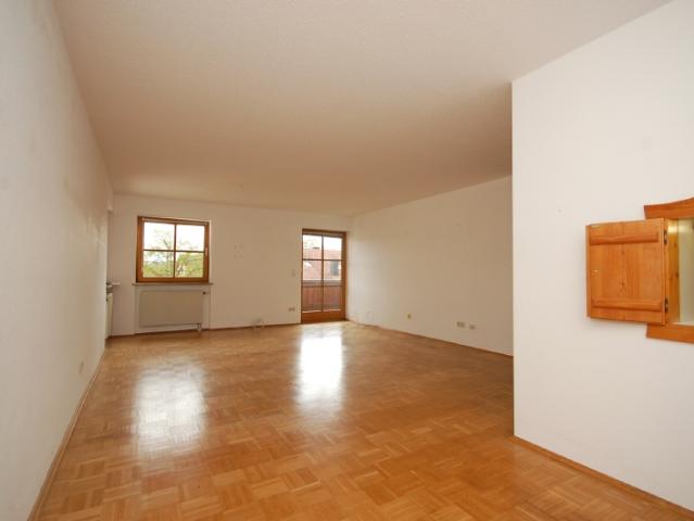 Charmante, lichtdurchflutete 3 Zimmer Wohnung im Herzen von Feldkirchen Westerham