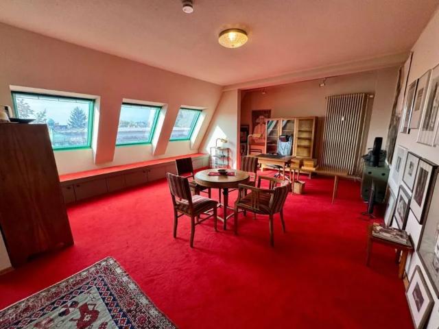Charmante Liebhaber Altbauwohnung mit Erkerturm, Keller, sofort bezugsfrei