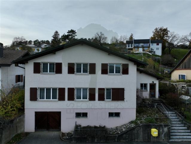 Charmante Liegenschaft mit gutem Potenzial in Courtedoux