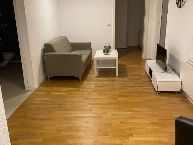 Charmante, möblierte 2 Zimmer Wohnung mit Balkon in Rorschach