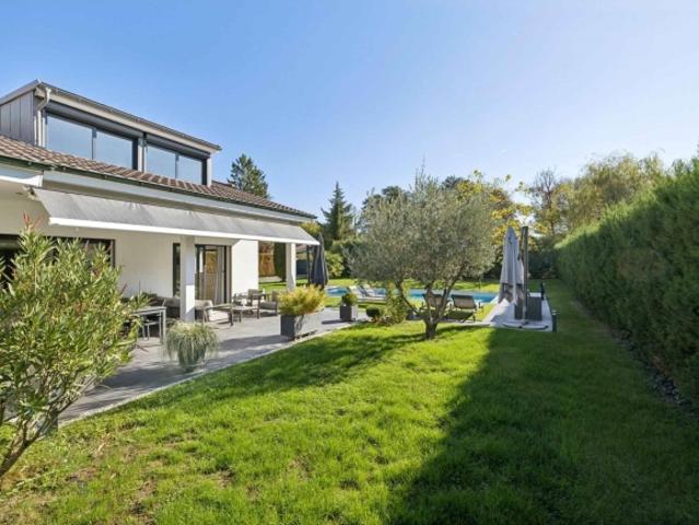 CHARMANTE MODERNE VILLA