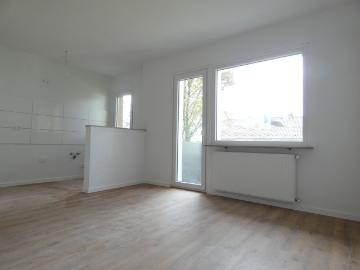 Charmante, moderne Wohnung mit Dusche und Balkon!