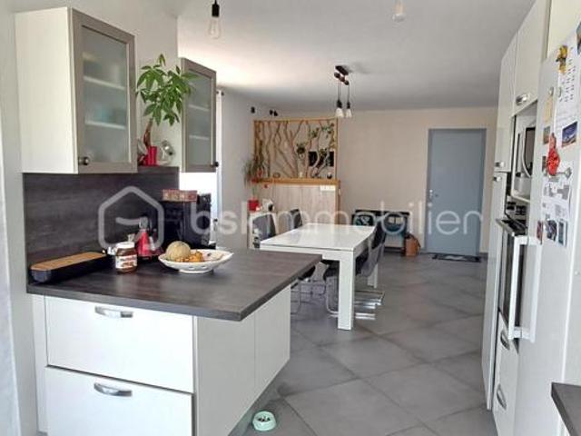Charmante maison3 grandes chambres, beaux volumes ! et Pas de travaux ! COUP DE COEUR !