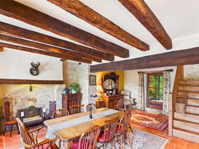 Magnifique maison médiévale avec annexe indépendante dans un. 335m² Lauzun