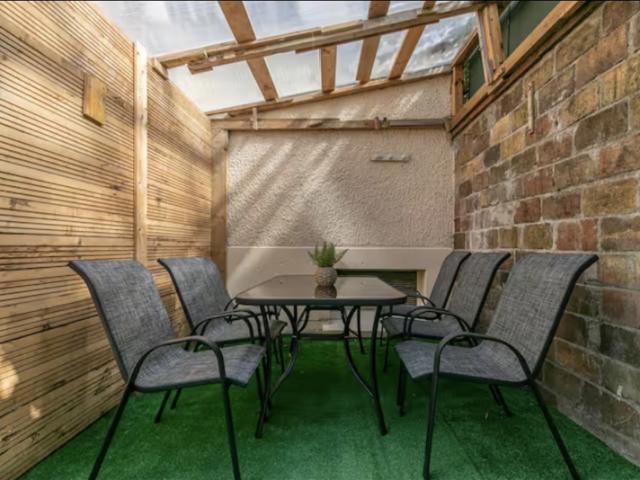 Charmante maison meublée avec extérieur à Montrouge