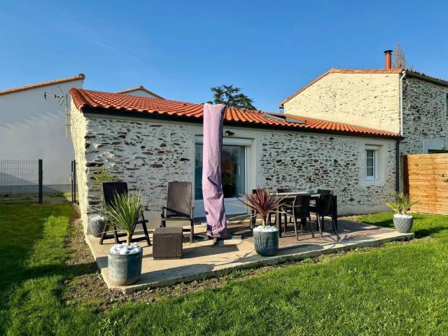 Charmante maison meublée avec jardin