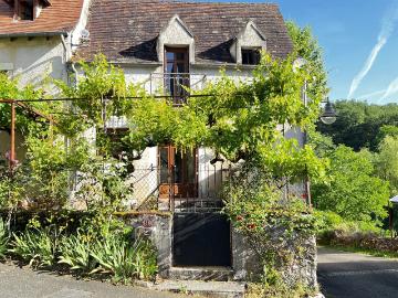 Charmante maison mitoyenne de 2 chambres située dans un vill. 58m² Lauzès