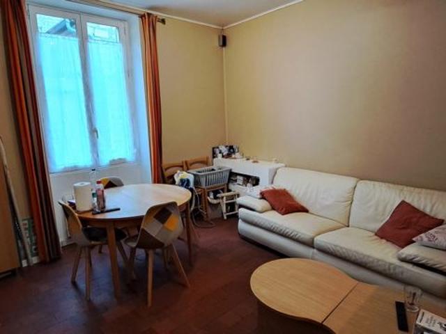 Charmante Maison Mitoyenne de 3 pièces à Presles avec Terrasse et Garage
