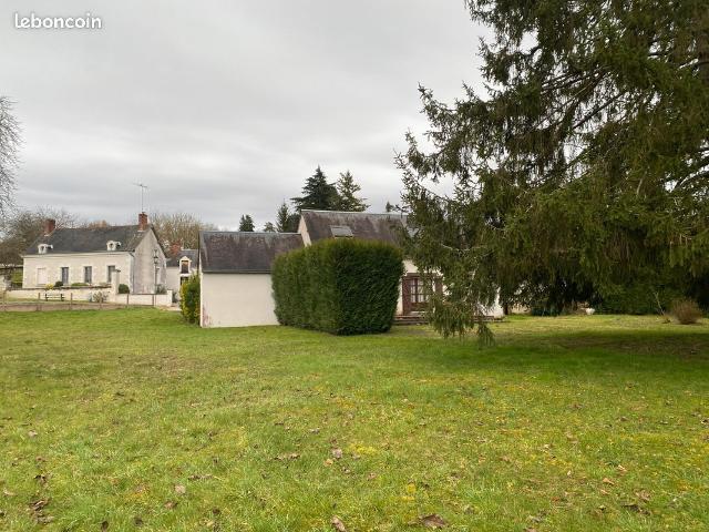 Charmante maison au coeur de Lucay le Mâle