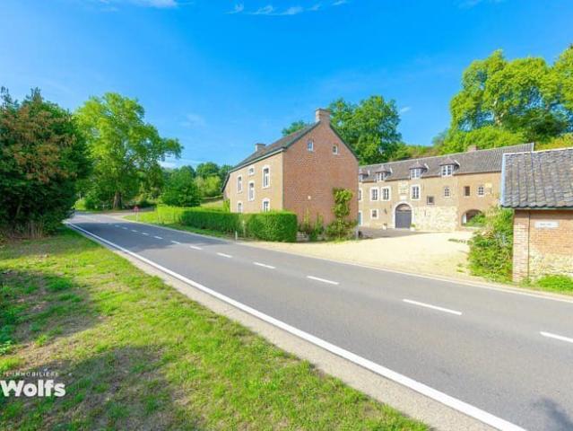 Charmante maison avec jardin et car port !