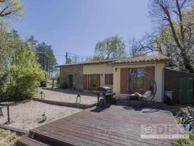 Charmante maison avec jardin et piscine